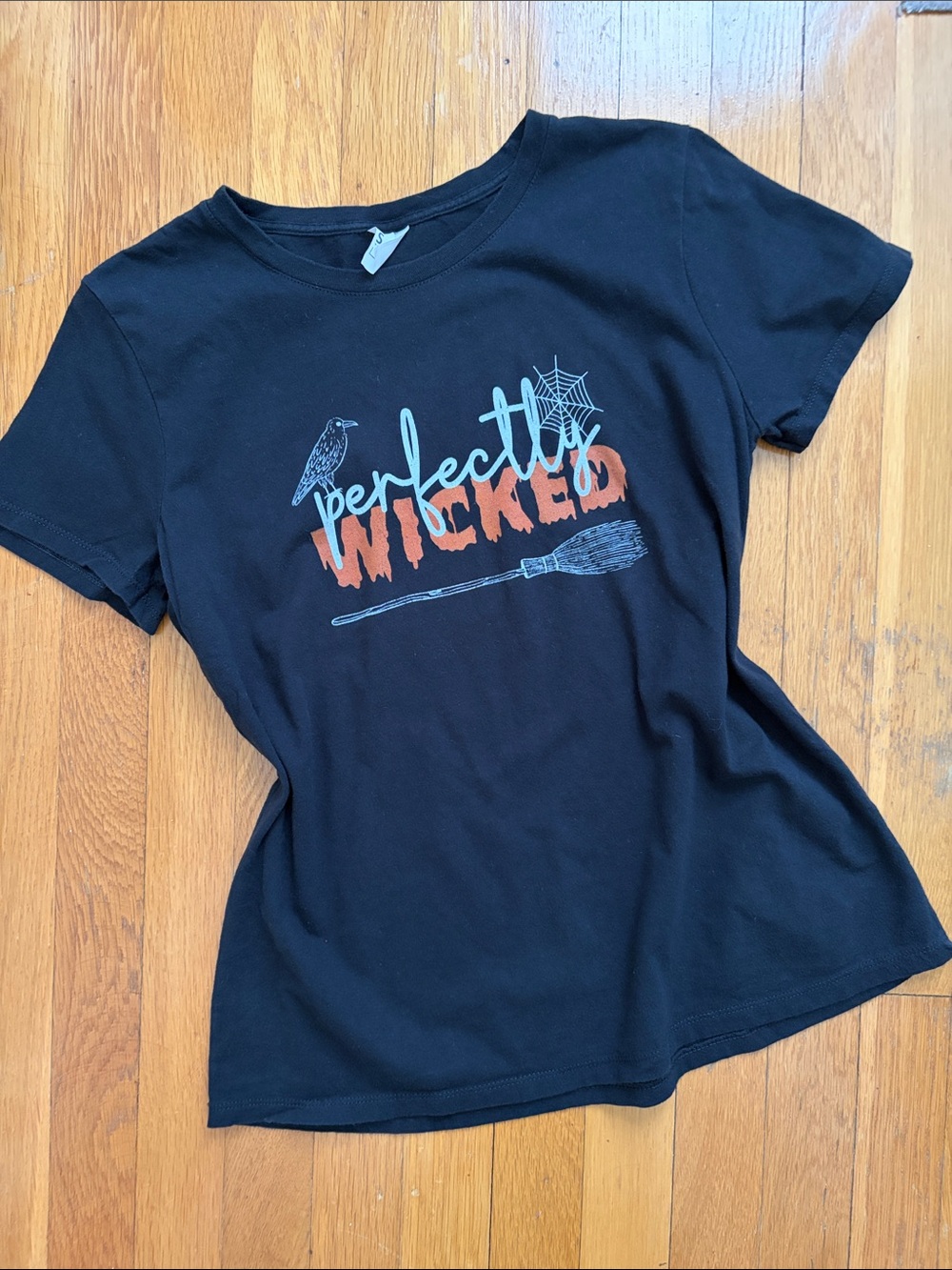 Perfectly Wicked Halloween Black T-Shirt Short Sleeved Cotton Graphic Tee Top S